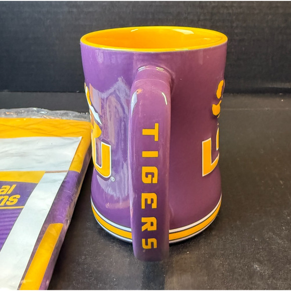 LSU Tigers Lot Mug, Duck Tape 10 yds, & 2007 Natl. Champs Flag - Picture 10 of 13